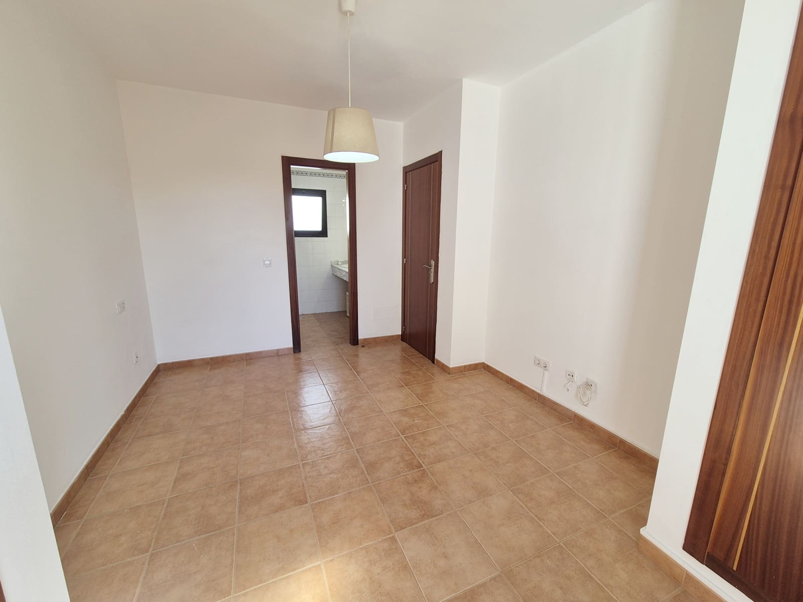 3 makuuhuone Huvila myytävänä paikassa Yaiza mukana uima-altaan 
autotalli - 350 000 € (Ref: 9645454)