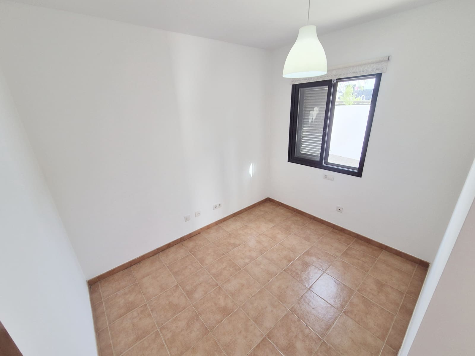 3 makuuhuone Huvila myytävänä paikassa Yaiza mukana uima-altaan 
autotalli - 350 000 € (Ref: 9645454)