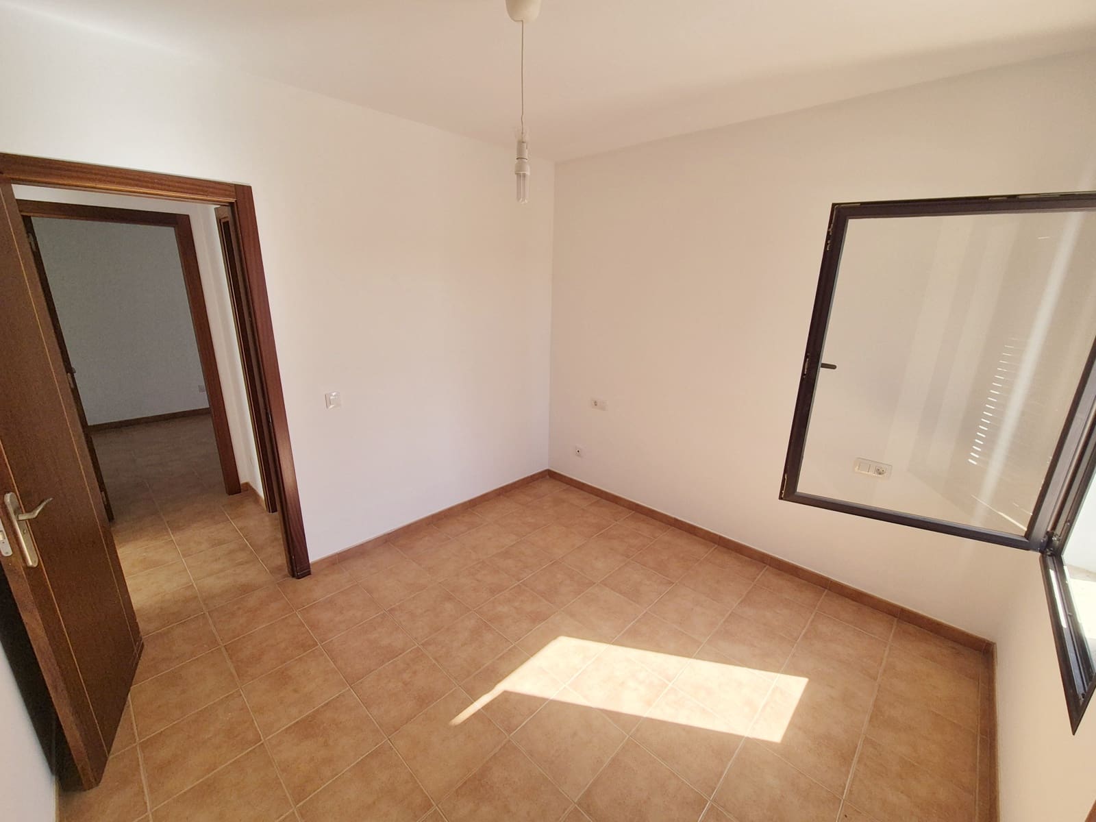 3 makuuhuone Huvila myytävänä paikassa Yaiza mukana uima-altaan 
autotalli - 350 000 € (Ref: 9645454)