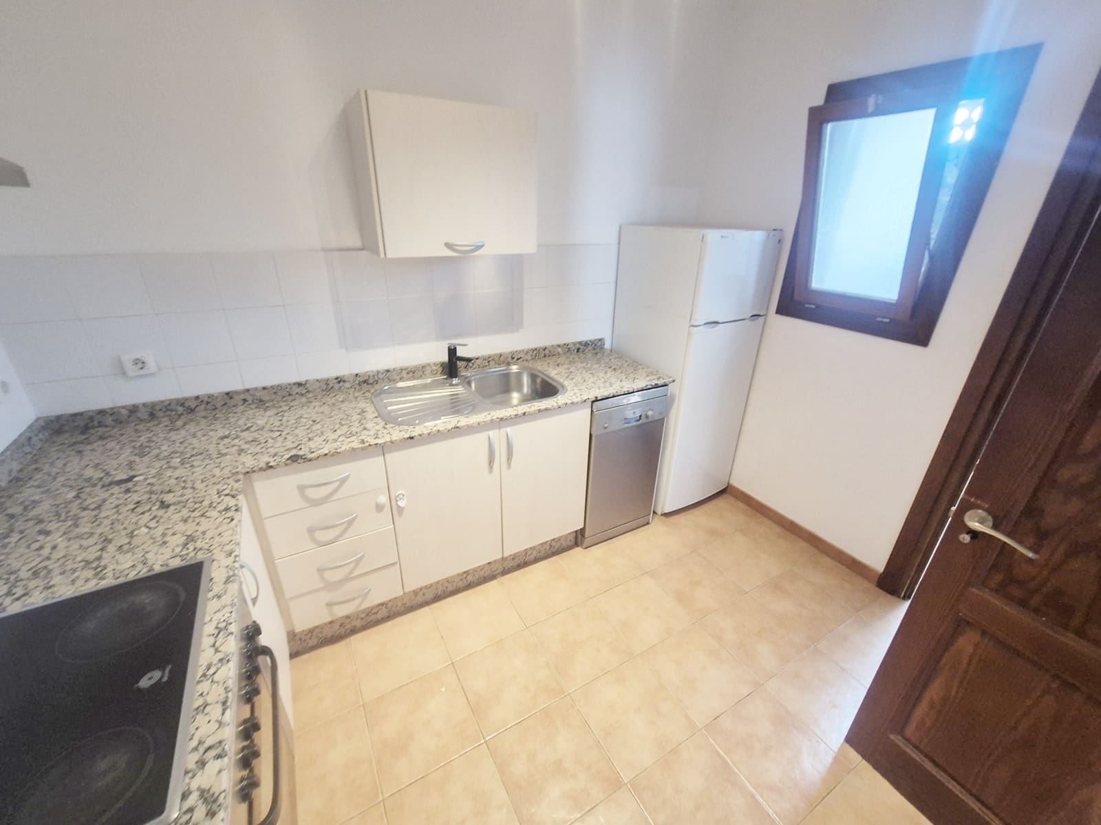 3 bedroom Villa for sale in Yaiza with pool garage - € 395,000 (Ref: 9657870)