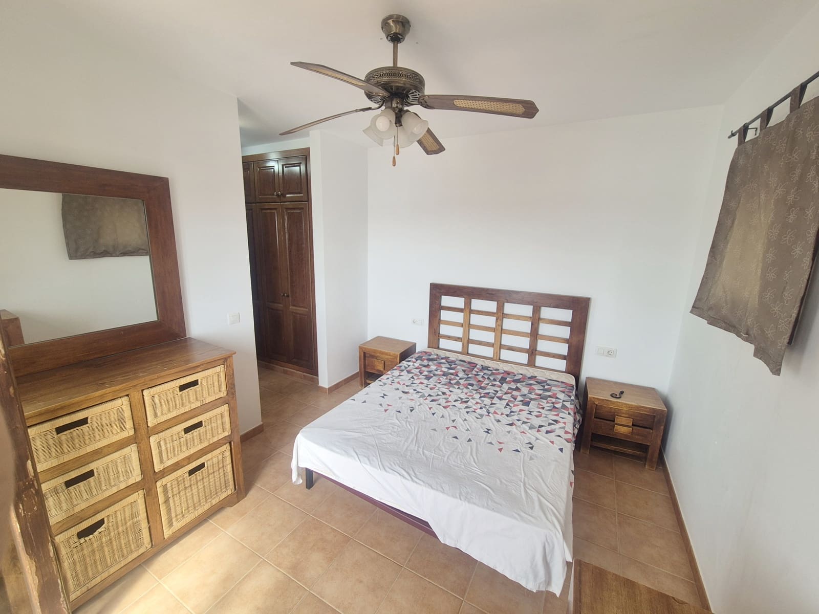 3 bedroom Villa for sale in Yaiza with pool garage - € 395,000 (Ref: 9657870)