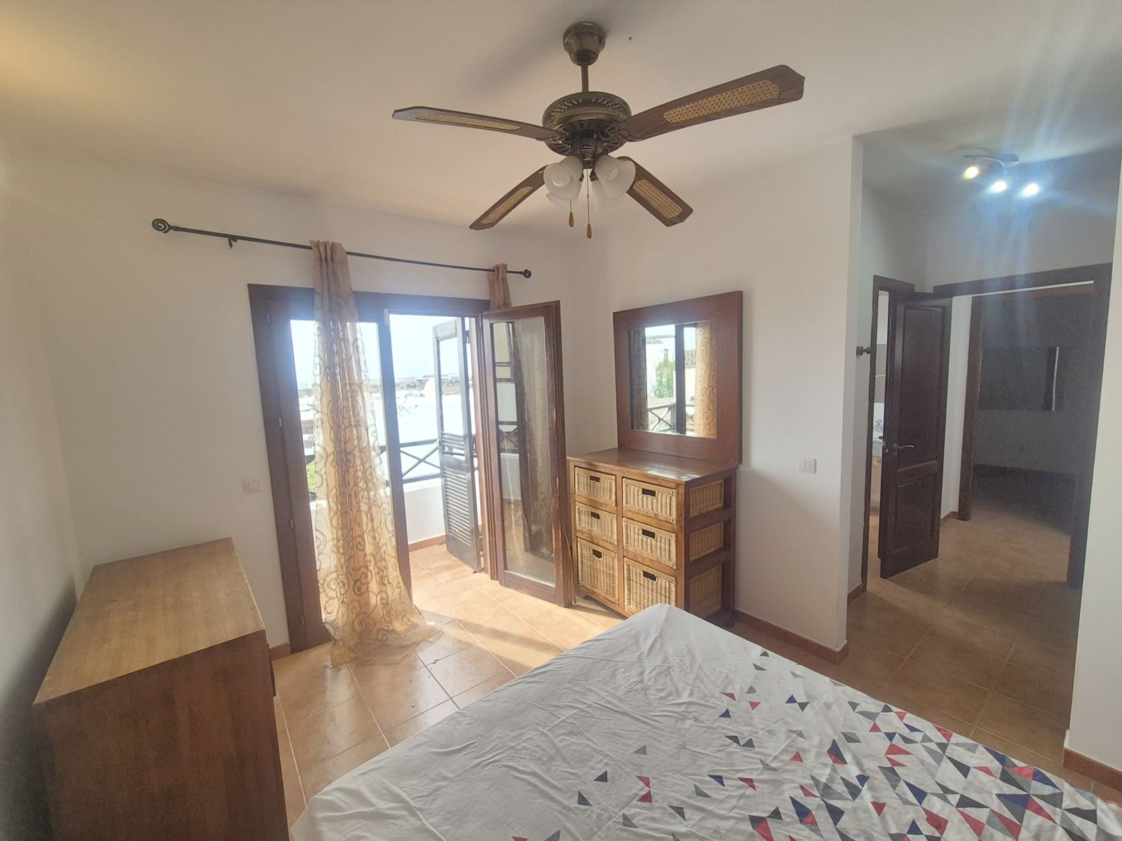 3 bedroom Villa for sale in Yaiza with pool garage - € 395,000 (Ref: 9657870)