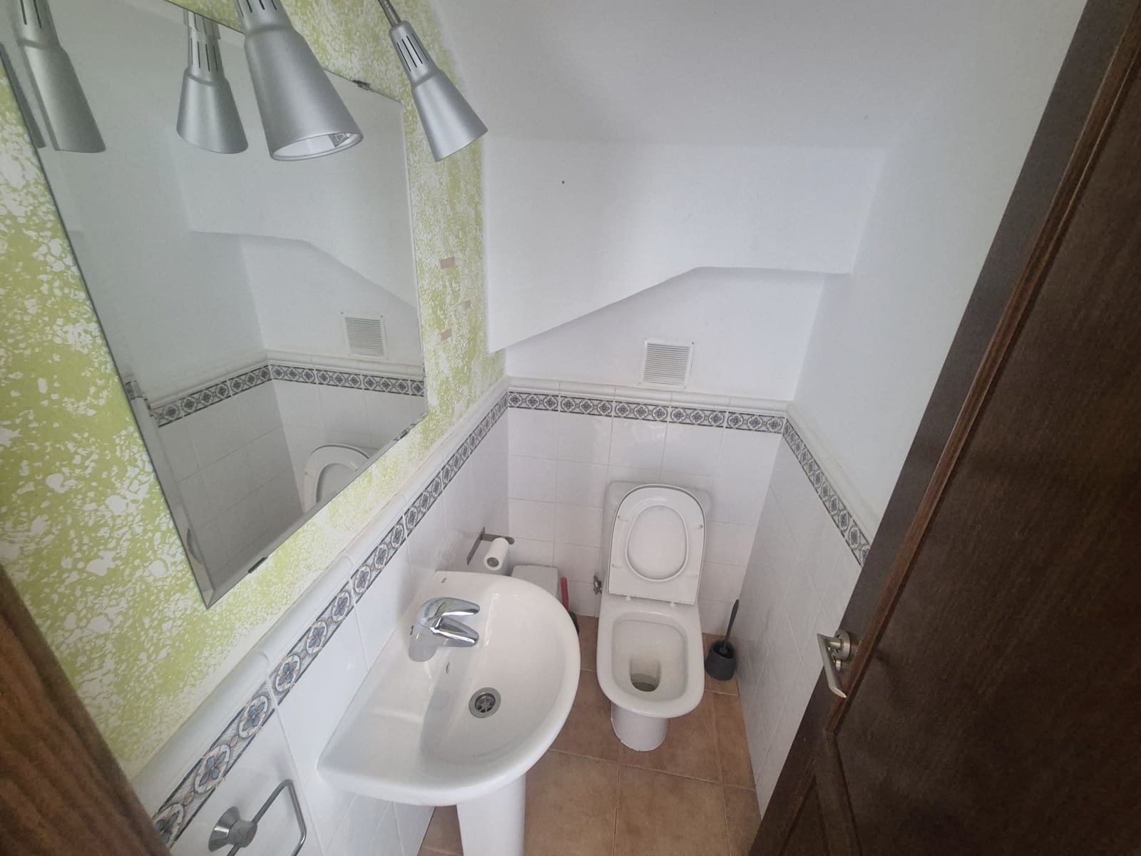 3 bedroom Villa for sale in Yaiza with pool garage - € 395,000 (Ref: 9657870)