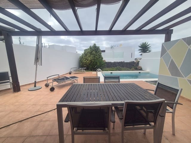 3 Zimmer Villa zu verkaufen in Yaiza mit Pool Garage - 395.000 € (Ref: 9657870)