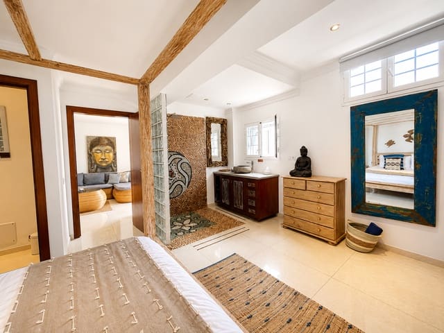 4 soverom Hus til salgs i Punta Mujeres, Haría - € 1 100 000 (Ref: 9848116)