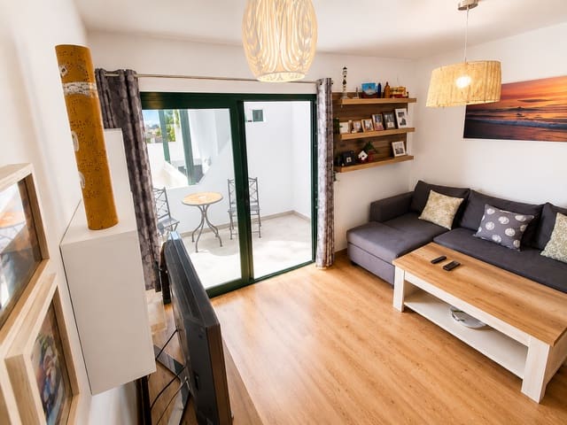 1 soveværelse Lejlighed til salg i Puerto del Carmen, Tías med swimmingpool - € 220.000 (Ref: 9850165)