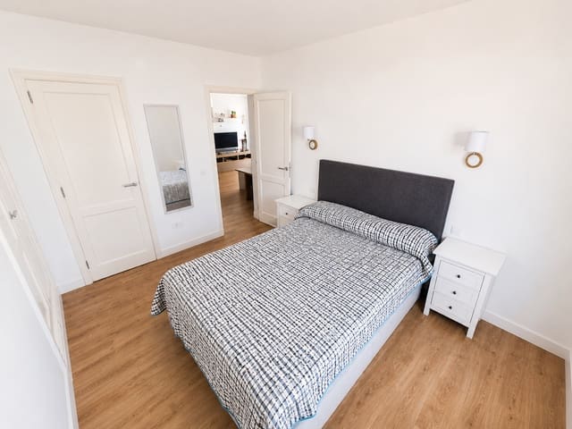 1 soveværelse Lejlighed til salg i Puerto del Carmen, Tías med swimmingpool - € 220.000 (Ref: 9850165)