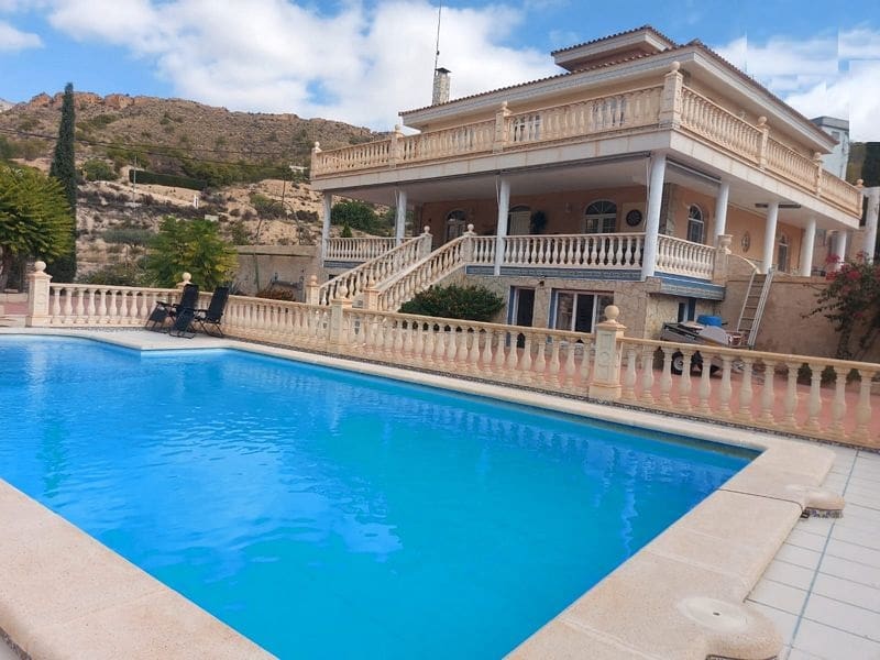 7 quarto Quinta/Casa Rural para venda em Crevillente / Crevillent com piscina garagem - 479 900 € (Ref: 8671401)