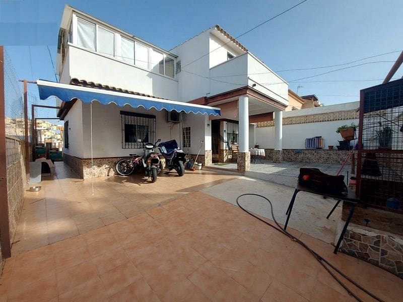 Villa zu verkaufen in Puerto de Mazarron mit Pool Garage - 210.000 € (Ref: 9322342)