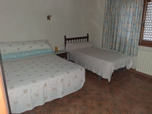 4 bedroom Finca/Country House for sale in Albatera with pool garage - € 268,000 (Ref: 9916374)