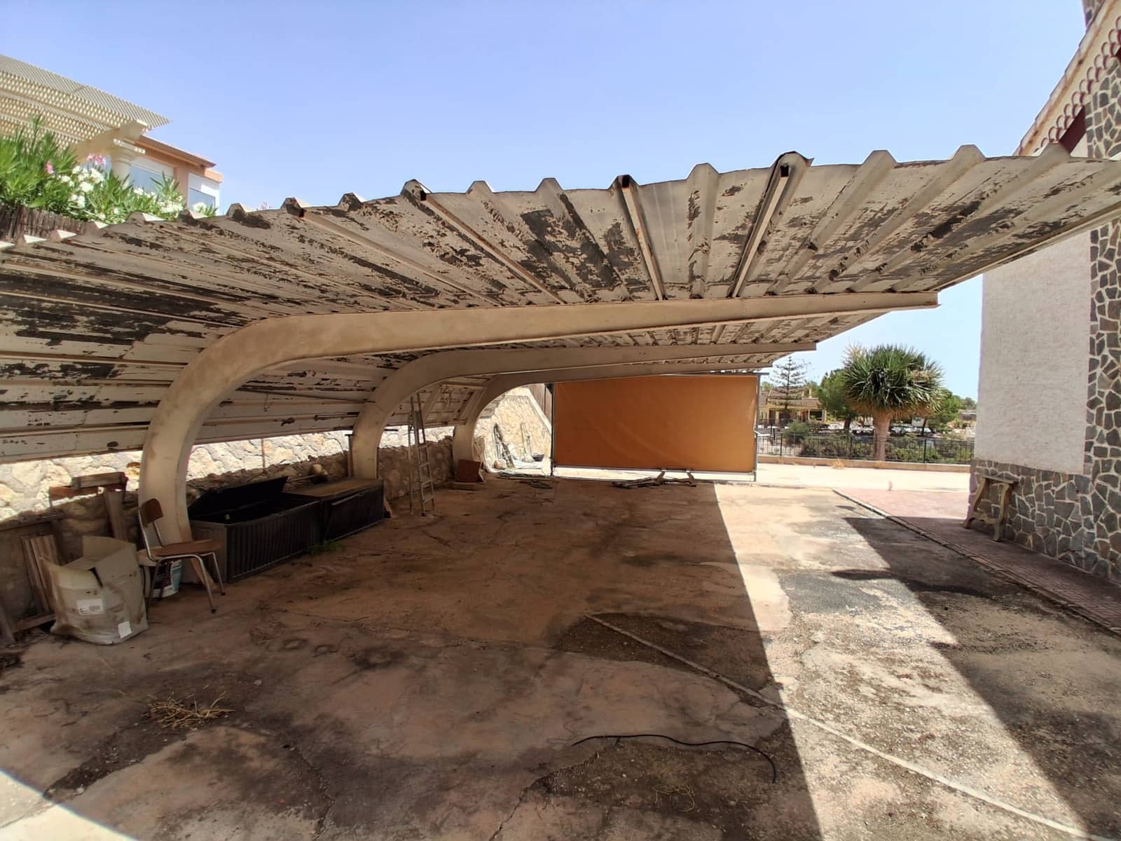 4 bedroom Finca/Country House for sale in Albatera with pool garage - € 268,000 (Ref: 9916374)