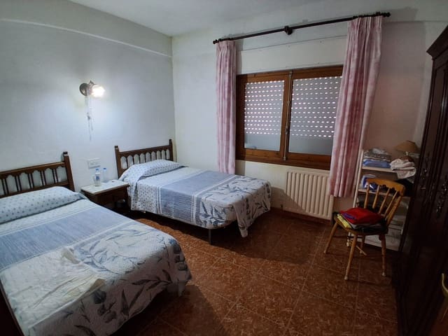 4 bedroom Finca/Country House for sale in Albatera with pool garage - € 268,000 (Ref: 9916374)