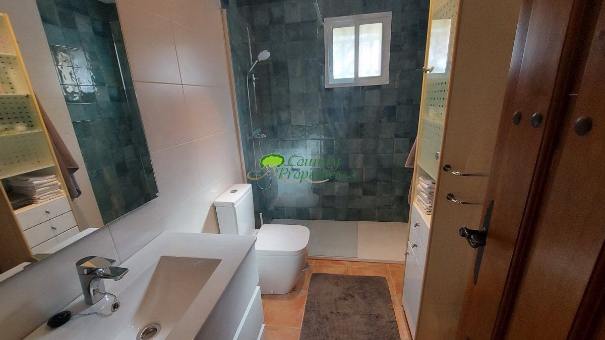 2 sovrum Finca/Hus på landet till salu i Torrox med pool garage - 279 000 € (Ref: 10011076)