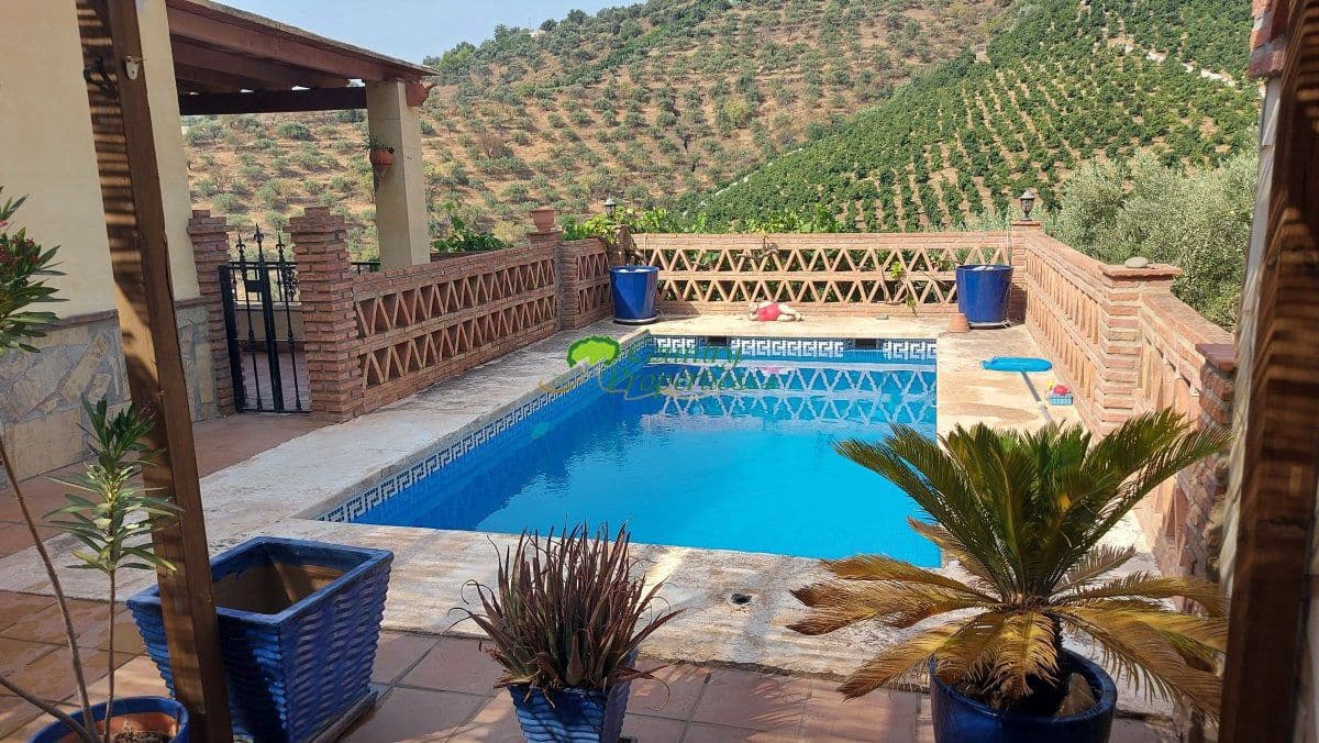 2 sovrum Finca/Hus på landet till salu i Torrox med pool garage - 279 000 € (Ref: 10011076)