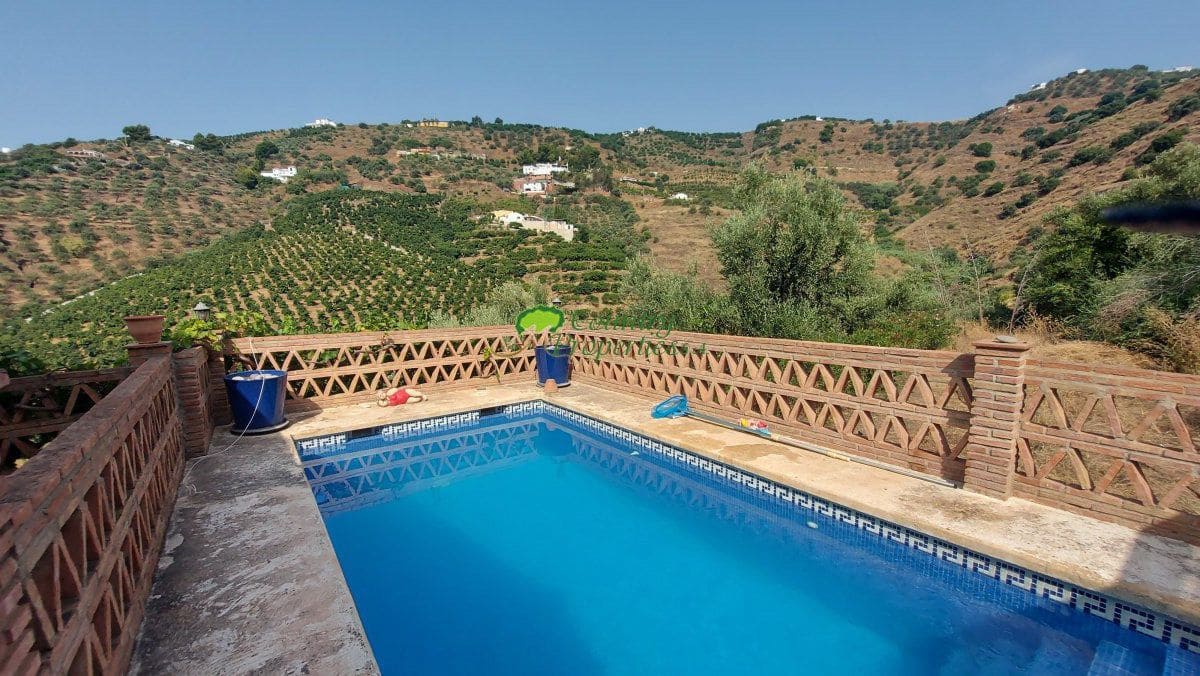 2 sovrum Finca/Hus på landet till salu i Torrox med pool garage - 279 000 € (Ref: 10011076)