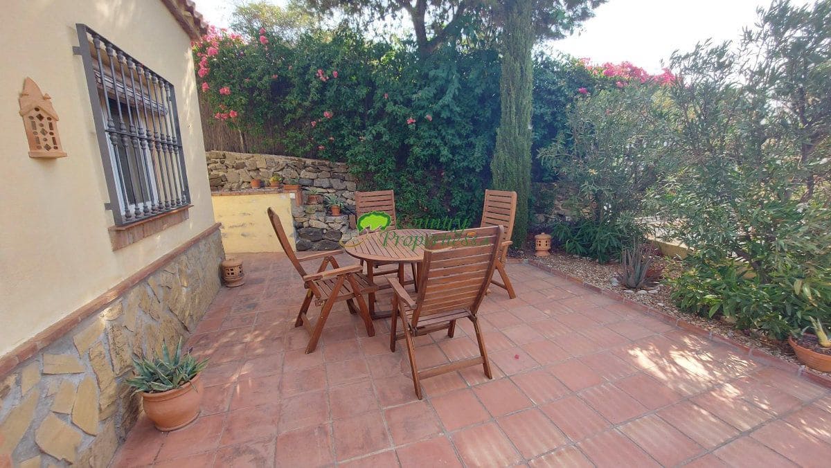2 sovrum Finca/Hus på landet till salu i Torrox med pool garage - 279 000 € (Ref: 10011076)