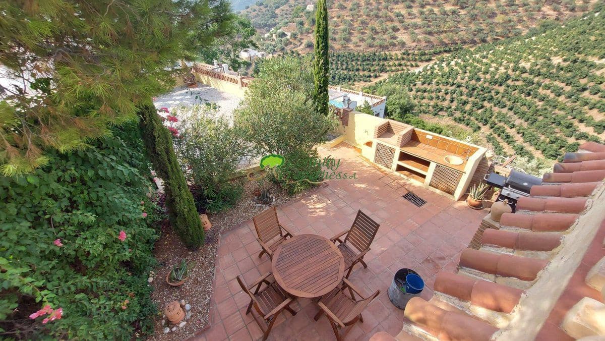 2 sovrum Finca/Hus på landet till salu i Torrox med pool garage - 279 000 € (Ref: 10011076)