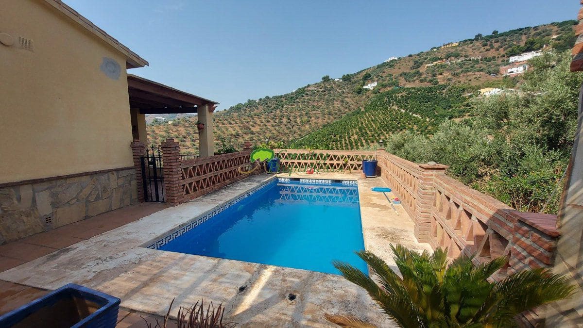 2 sovrum Finca/Hus på landet till salu i Torrox med pool garage - 279 000 € (Ref: 10011076)