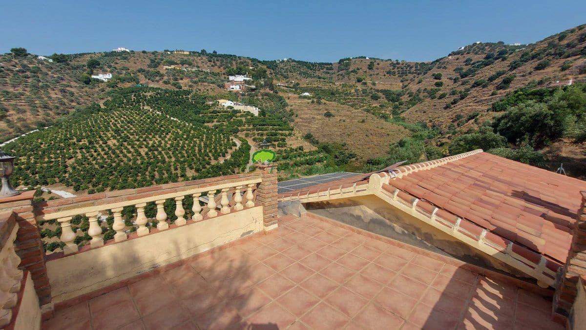2 sovrum Finca/Hus på landet till salu i Torrox med pool garage - 279 000 € (Ref: 10011076)