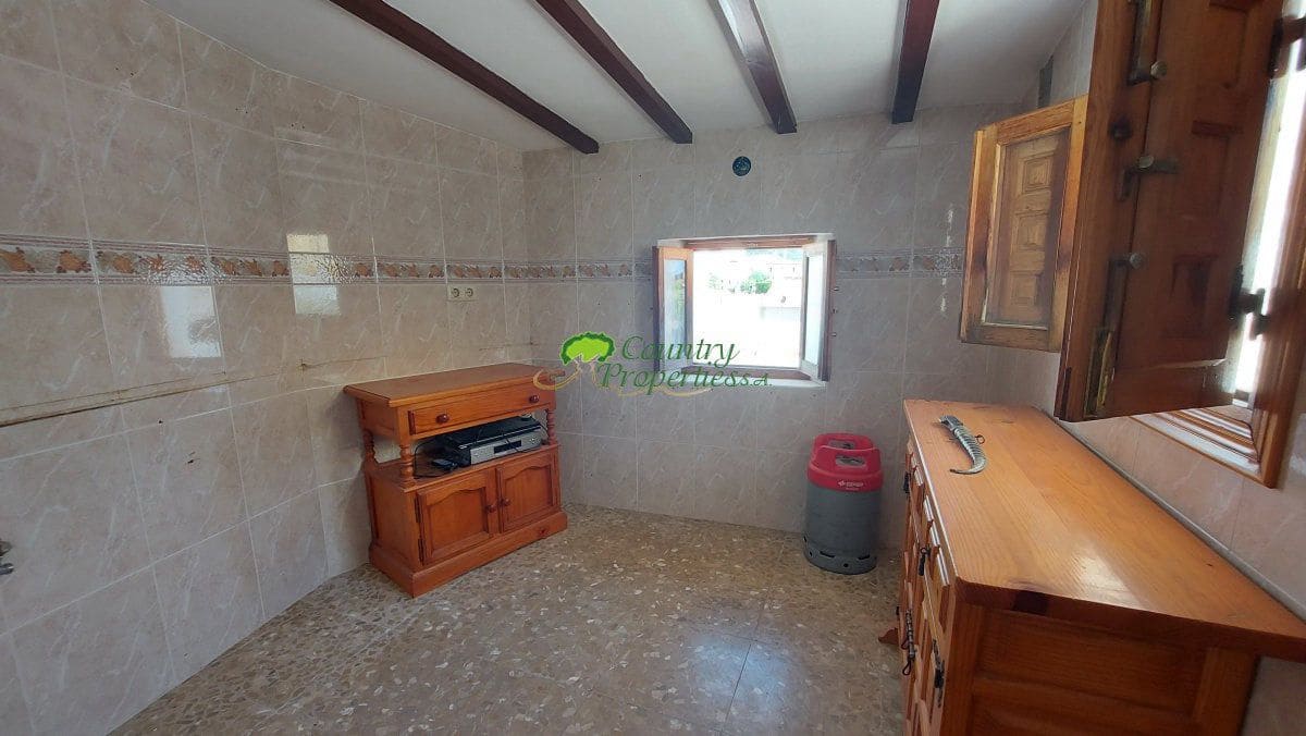 2 makuuhuone Omakotitalo myytävänä paikassa Sedella - 69 000 € (Ref: 10015141)