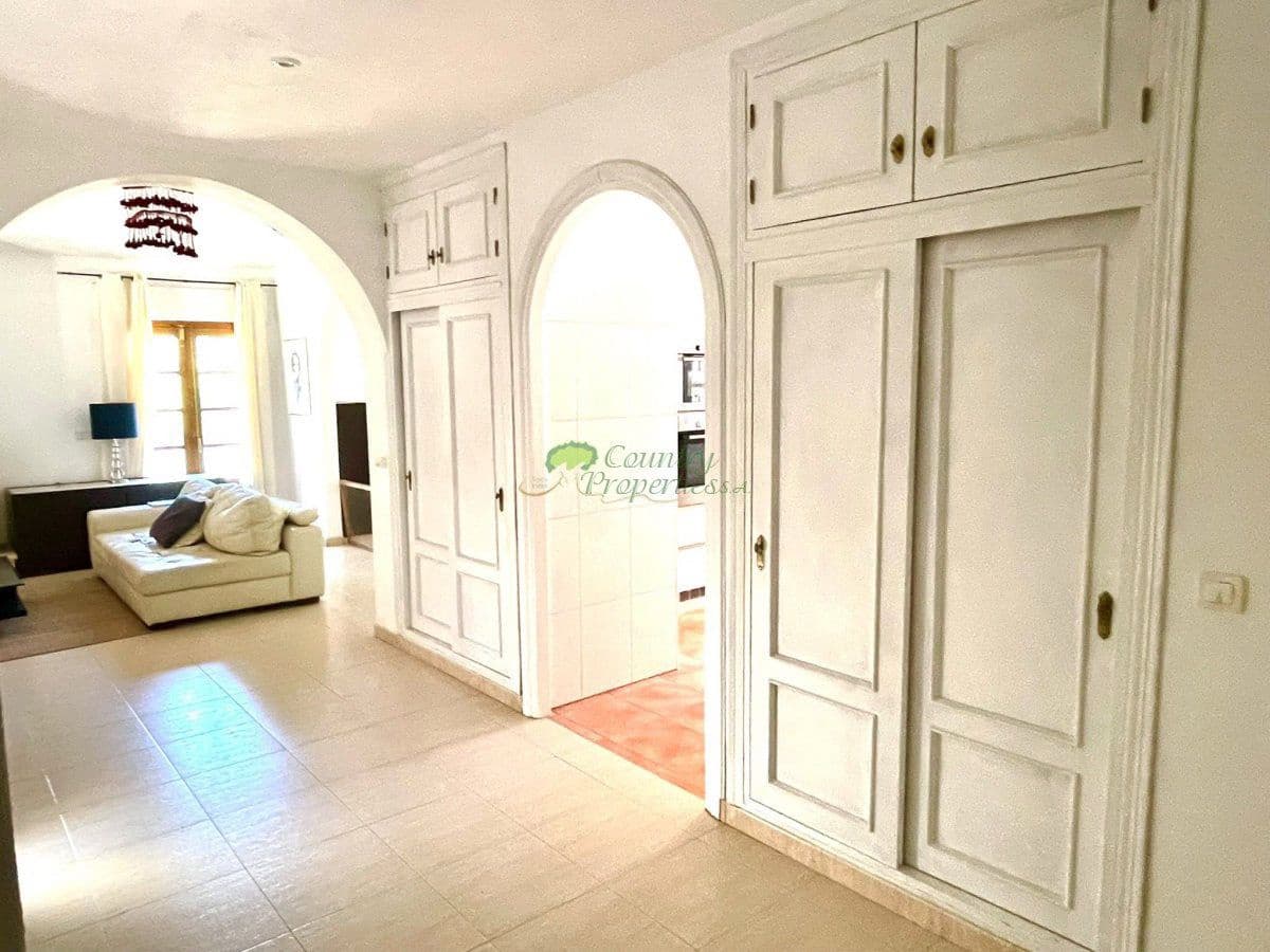 3 slaapkamer Finca/Landhuis te koop in Torrox met zwembad garage - € 675.000 (Ref: 10037051)
