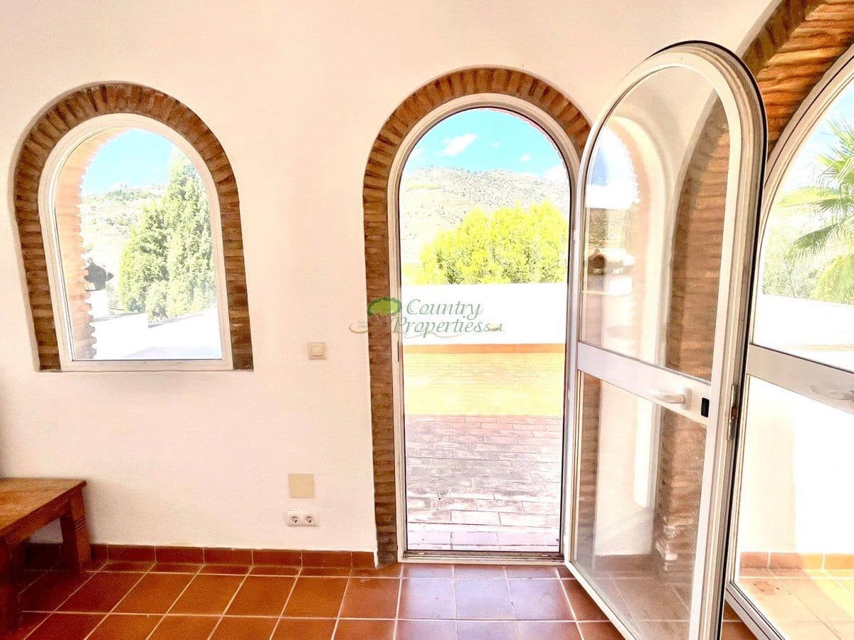 3 slaapkamer Finca/Landhuis te koop in Torrox met zwembad garage - € 675.000 (Ref: 10037051)