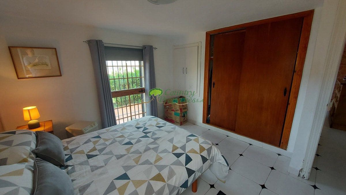 3 bedroom Finca/Country House for sale in Torrox with pool garage - € 549,000 (Ref: 10067171)