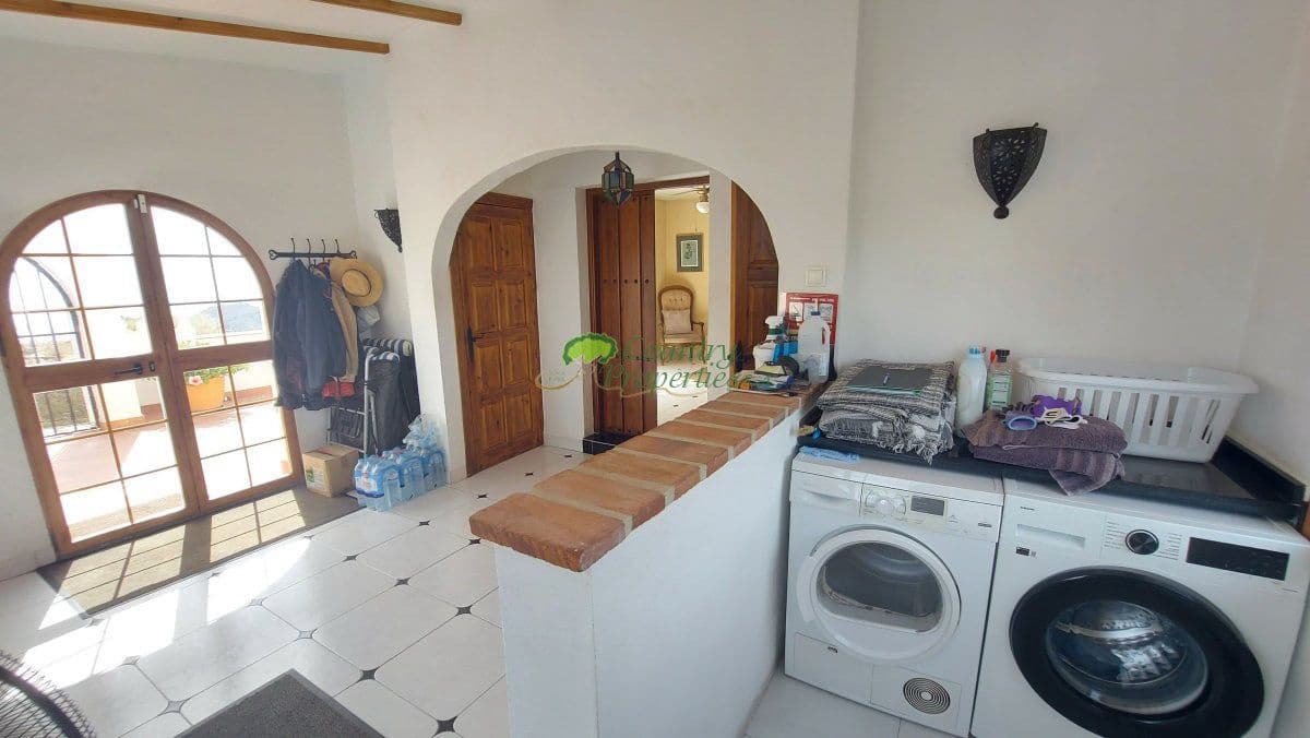 3 bedroom Finca/Country House for sale in Torrox with pool garage - € 549,000 (Ref: 10067171)