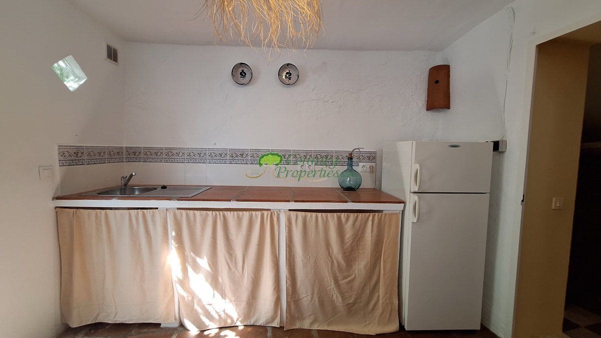5 sypialnia Finka/Dom wiejski na sprzedaż w Canillas de Albaida z basenem garażem - 395 000 € (Ref: 10085573)