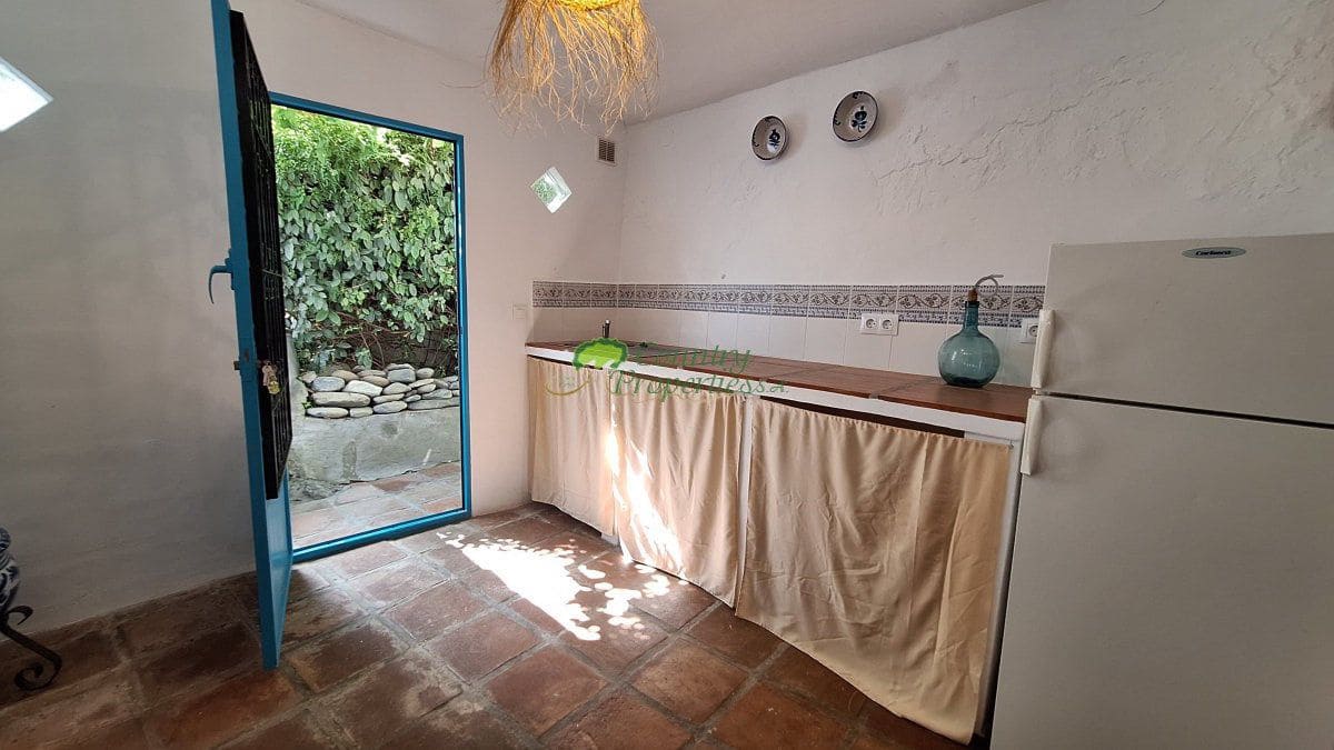 5 sypialnia Finka/Dom wiejski na sprzedaż w Canillas de Albaida z basenem garażem - 395 000 € (Ref: 10085573)