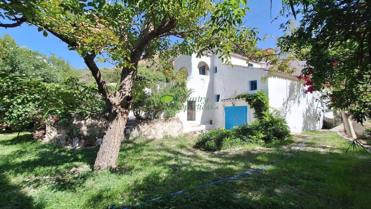 5 sypialnia Finka/Dom wiejski na sprzedaż w Canillas de Albaida z basenem garażem - 395 000 € (Ref: 10085573)
