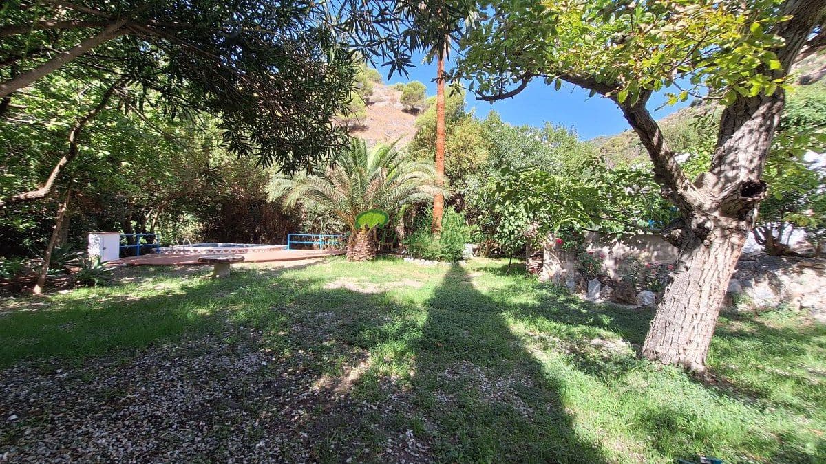 5 sypialnia Finka/Dom wiejski na sprzedaż w Canillas de Albaida z basenem garażem - 395 000 € (Ref: 10085573)