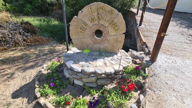 5 soverom Finca/Herregård til salgs i Canillas de Albaida med svømmebasseng garasje - € 395 000 (Ref: 10085573)