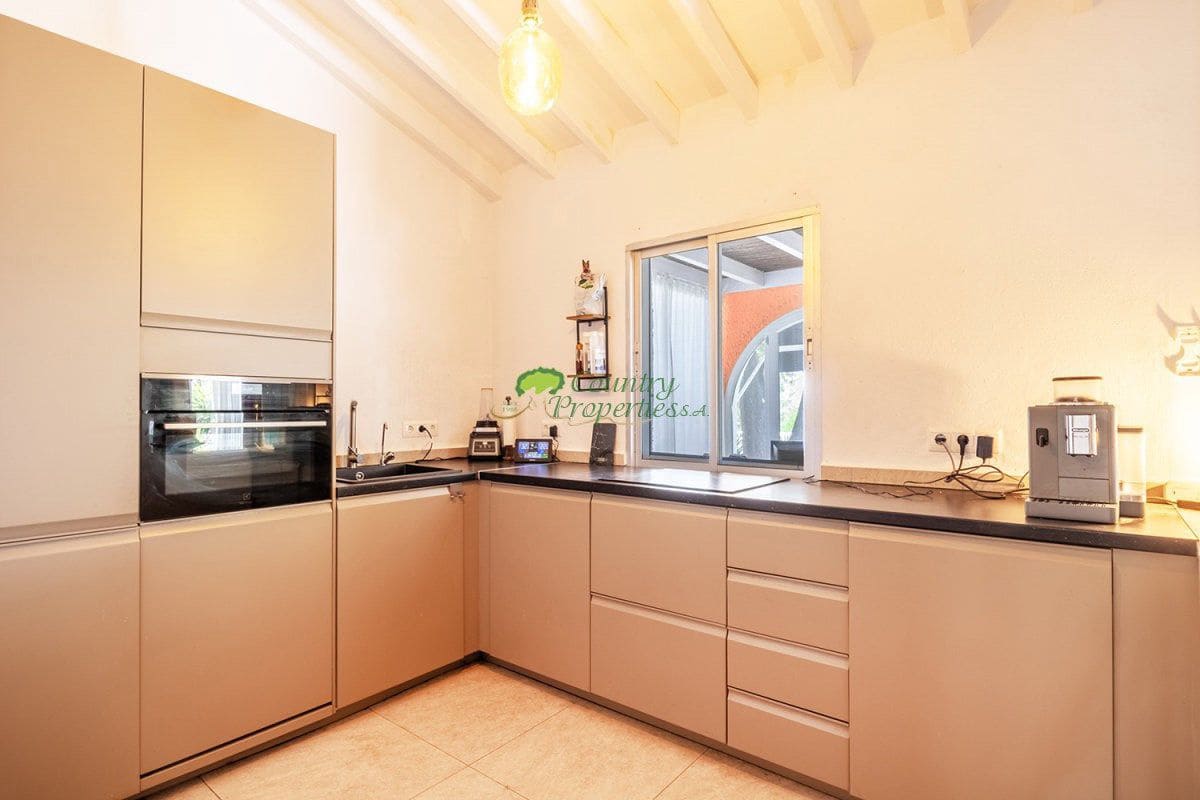 2 camera da letto Finca/Casa di Campagna in vendita in Competa con piscina garage - 480.000 € (Rif: 10109003)