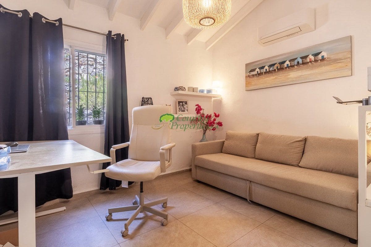 2 camera da letto Finca/Casa di Campagna in vendita in Competa con piscina garage - 480.000 € (Rif: 10109003)
