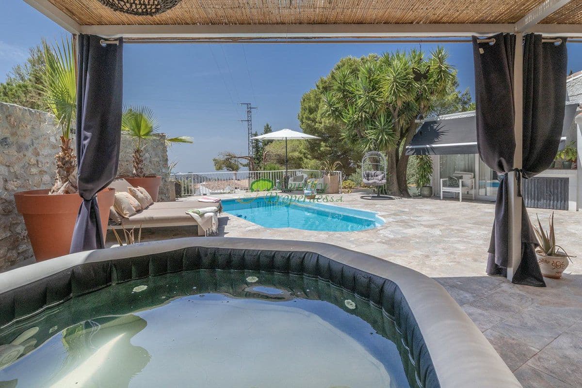 2 camera da letto Finca/Casa di Campagna in vendita in Competa con piscina garage - 480.000 € (Rif: 10109003)
