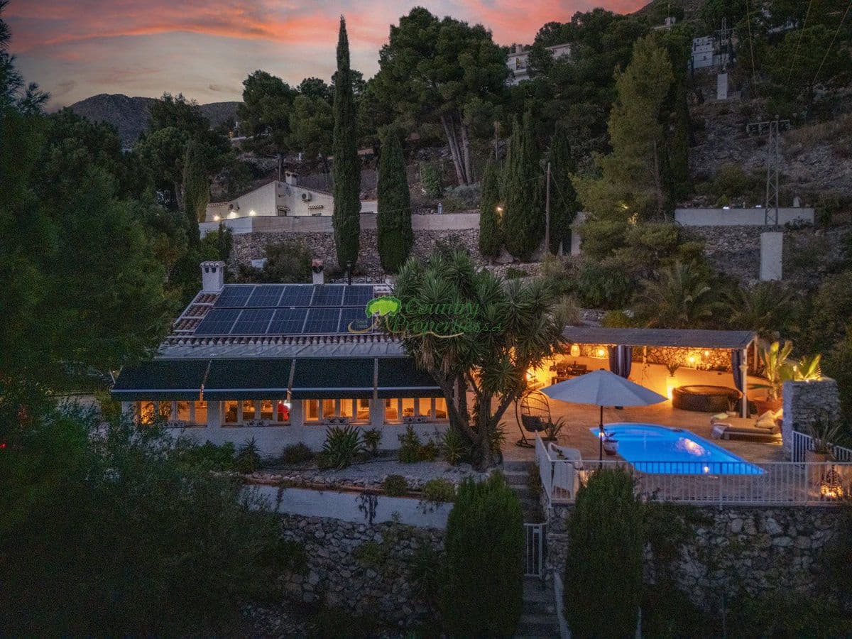 2 camera da letto Finca/Casa di Campagna in vendita in Competa con piscina garage - 480.000 € (Rif: 10109003)