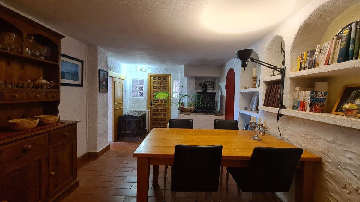 4 makuuhuone Maalaistalo myytävänä paikassa Canillas de Albaida mukana uima-altaan - 449 000 € (Ref: 10123521)