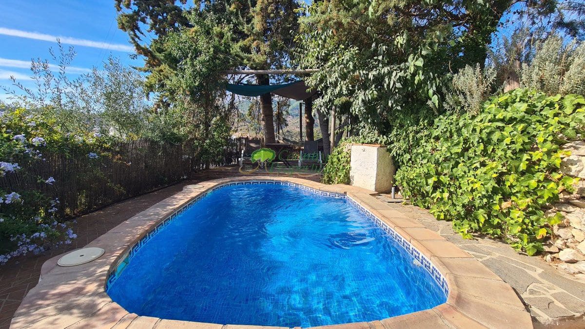 4 makuuhuone Maalaistalo myytävänä paikassa Canillas de Albaida mukana uima-altaan - 449 000 € (Ref: 10123521)