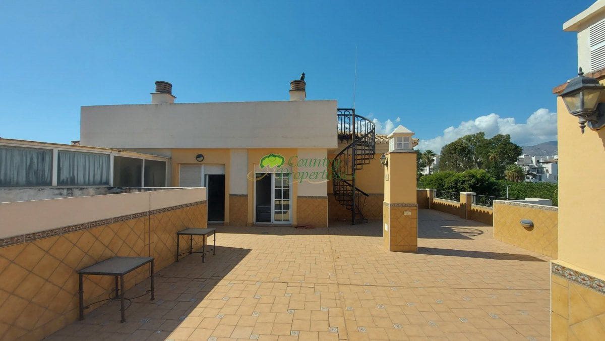 Ático de 3 habitaciones en Salobreña en venta con garaje - 310.000 € (Ref: 10139296)