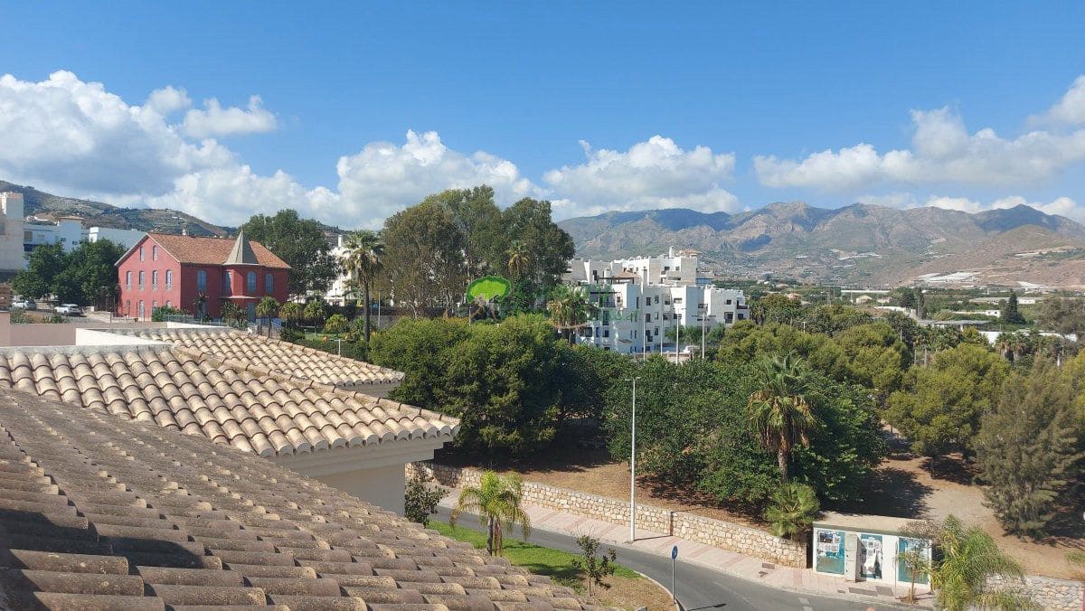 Ático de 3 habitaciones en Salobreña en venta con garaje - 310.000 € (Ref: 10139296)
