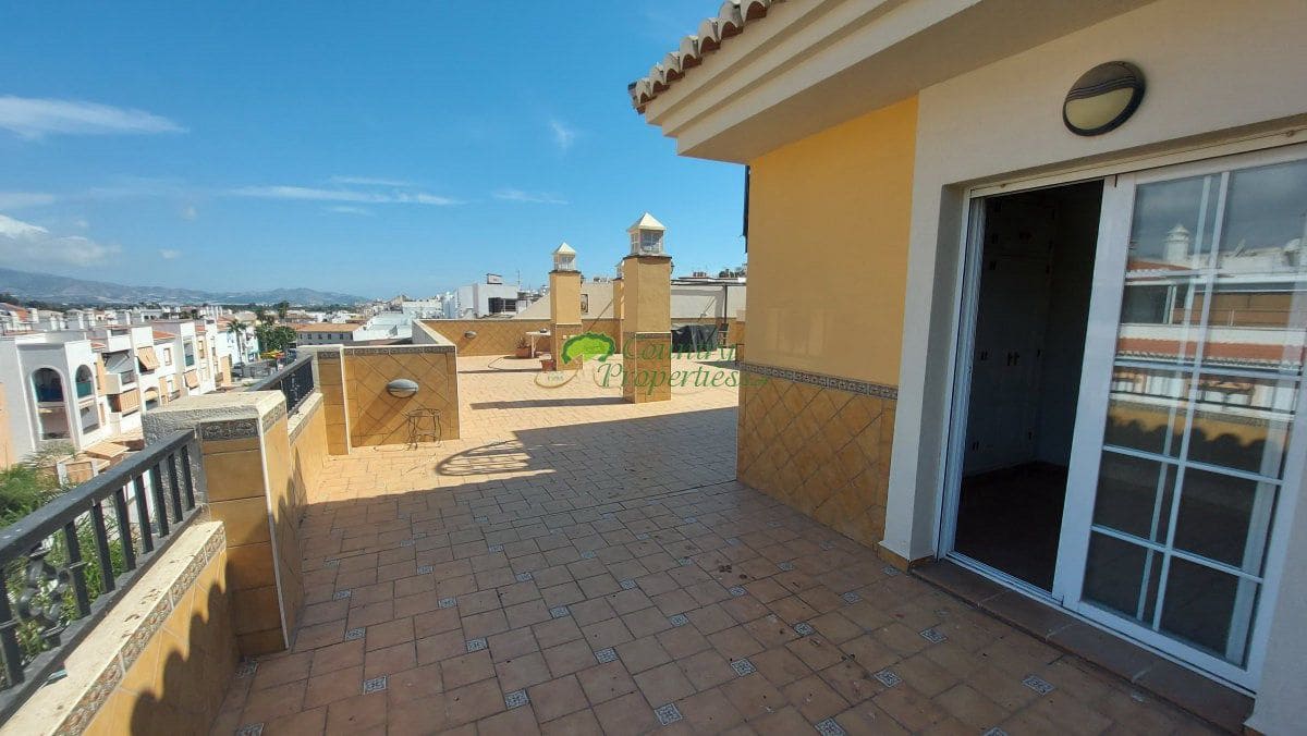 Ático de 3 habitaciones en Salobreña en venta con garaje - 310.000 € (Ref: 10139296)