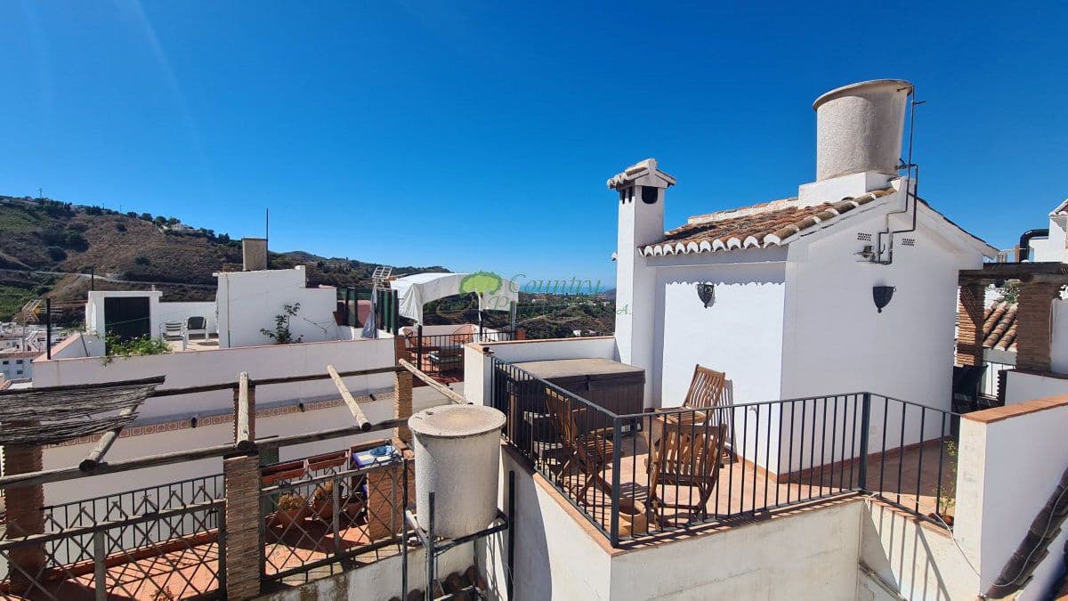 2 quarto Casa em Banda para venda em Competa - 289 000 € (Ref: 10141763)