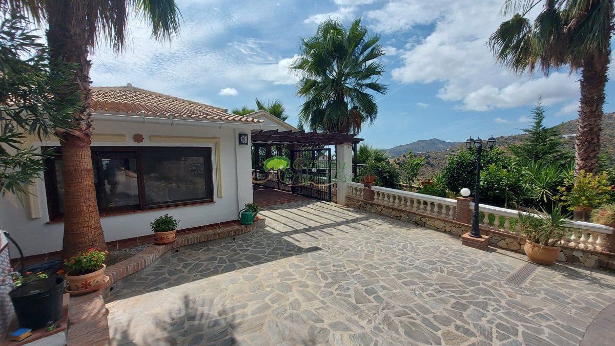 7 soveværelse Finca/Landehus til salg i Archez med swimmingpool - € 1.495.000 (Ref: 10146331)