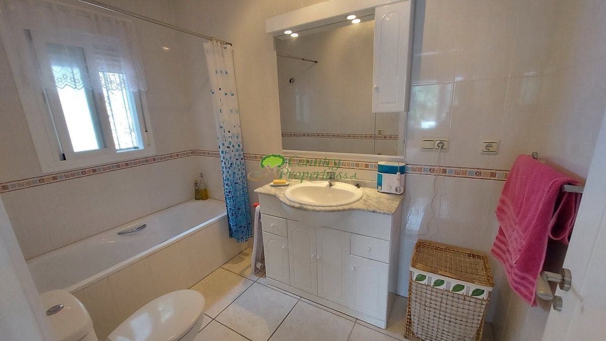 7 soveværelse Finca/Landehus til salg i Archez med swimmingpool - € 1.495.000 (Ref: 10146331)