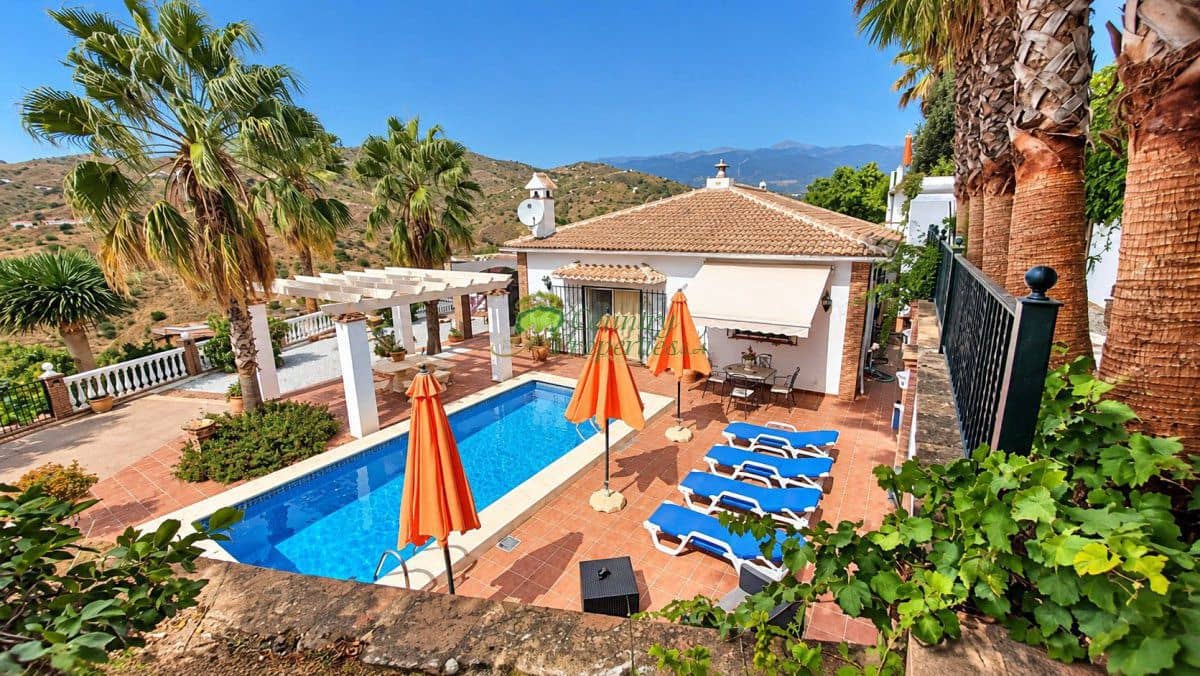 7 soveværelse Finca/Landehus til salg i Archez med swimmingpool - € 1.495.000 (Ref: 10146331)