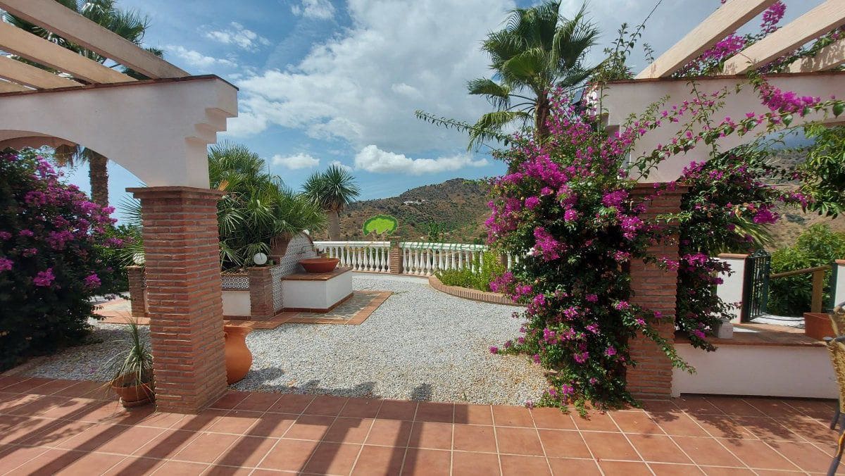 7 soveværelse Finca/Landehus til salg i Archez med swimmingpool - € 1.495.000 (Ref: 10146331)