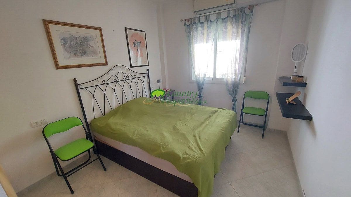 3 sypialnia Finka/Dom wiejski na sprzedaż w Torrox z basenem garażem - 429 000 € (Ref: 10146332)