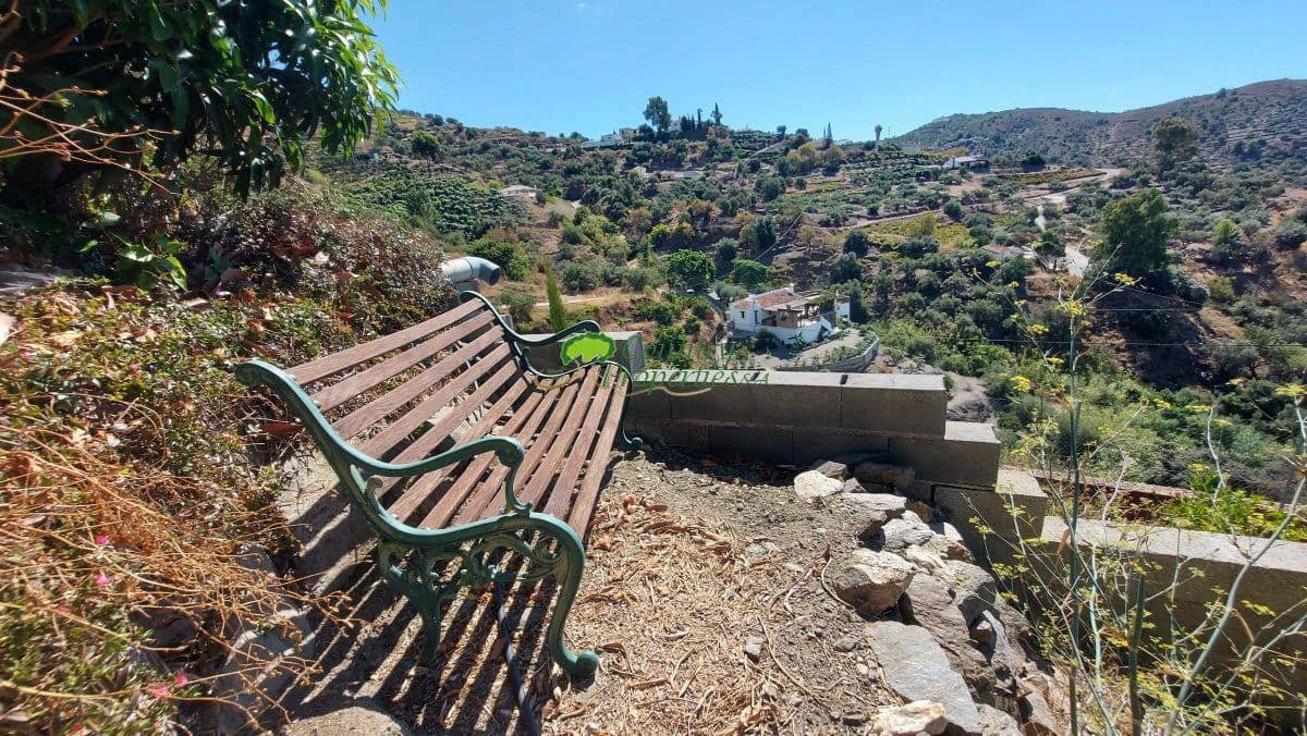 3 sypialnia Finka/Dom wiejski na sprzedaż w Torrox z basenem garażem - 429 000 € (Ref: 10146332)