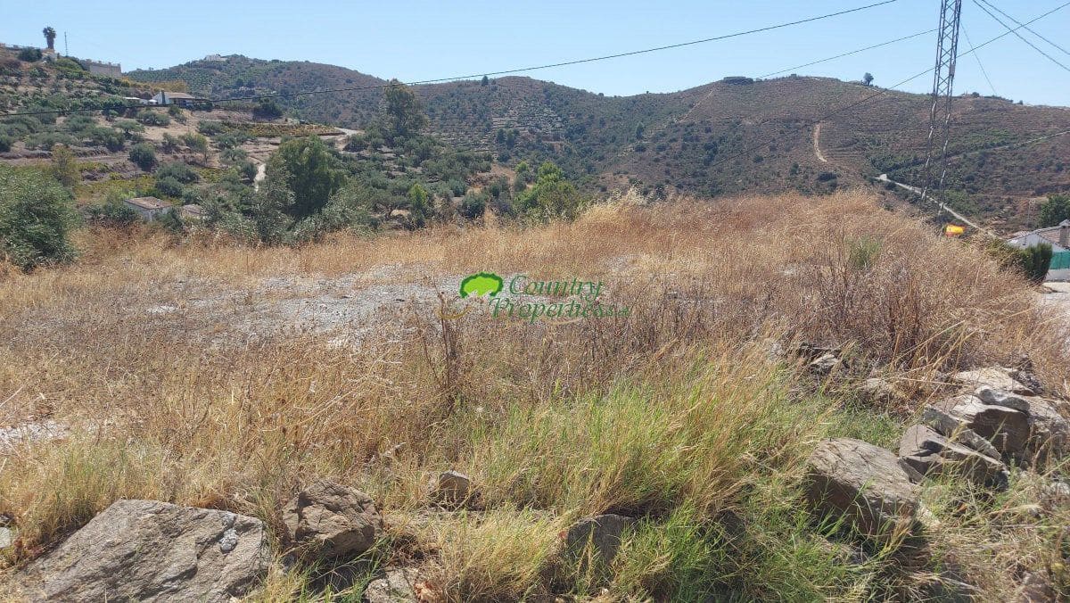 3 sypialnia Finka/Dom wiejski na sprzedaż w Torrox z basenem garażem - 429 000 € (Ref: 10146332)